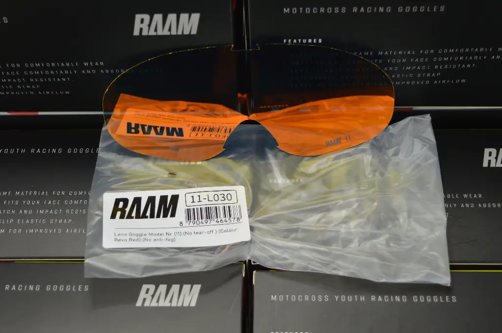 Lens model Nr (11)  ,Colour: Revo Red