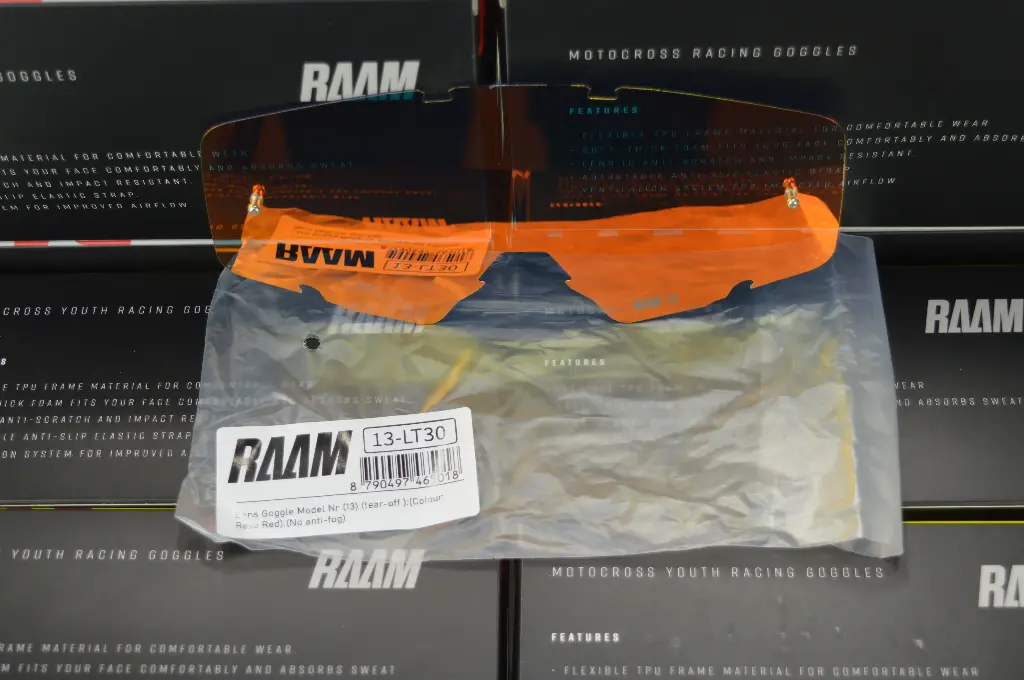 Lens model Nr (13)  ,Colour: Revo Red