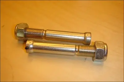 [MI-13-3008] MINO : ( 13-3008 ) Handlebar boltset 28.6 mm KX/CR 12 mm